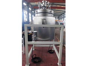 200L鈦材復合板反應(yīng)釜已完工發(fā)往西安